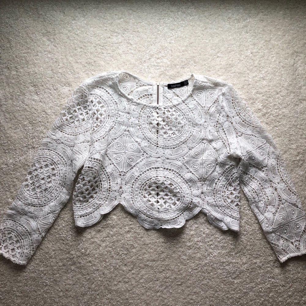 Cropped white knit detail top